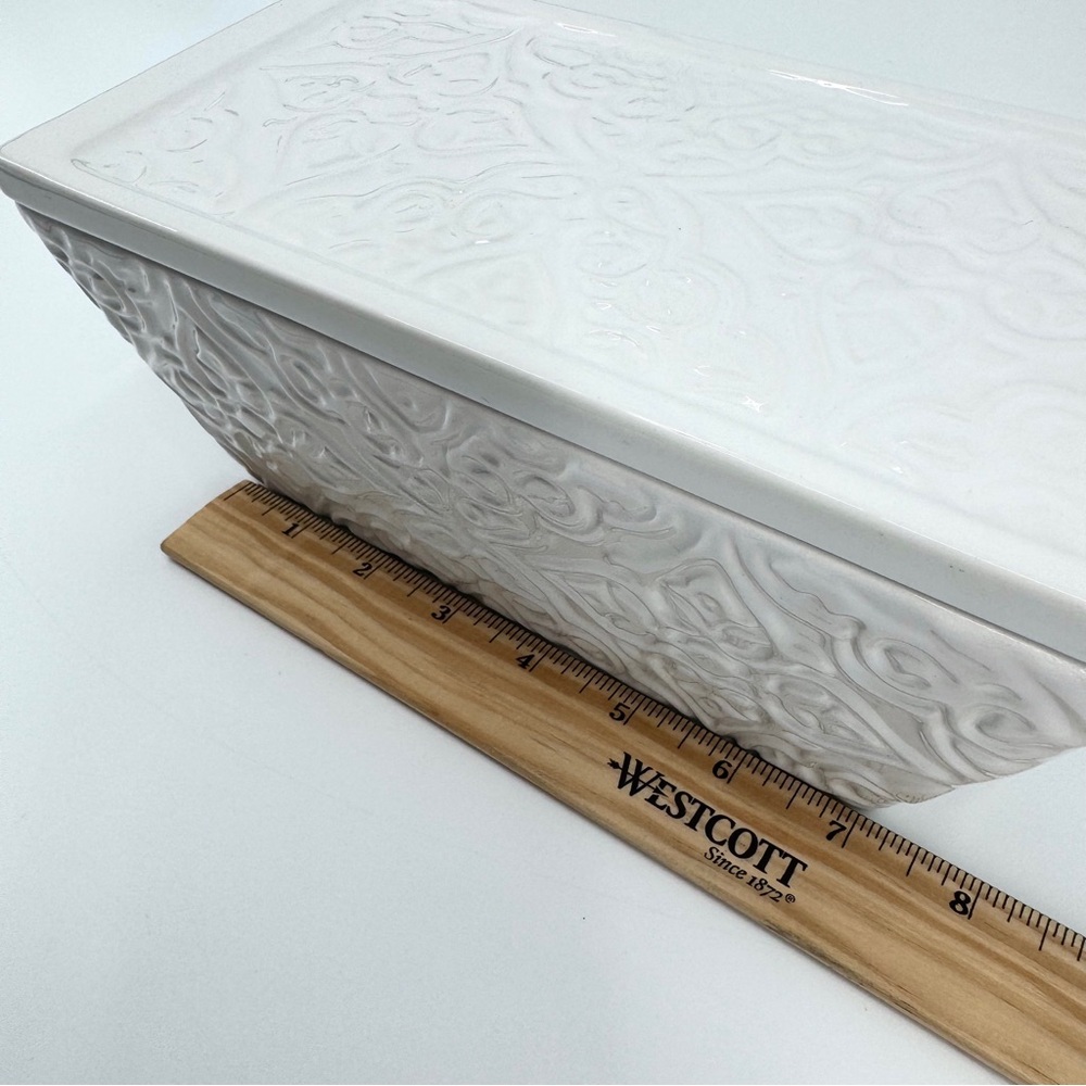 Real Home Earthenware Embossed Scroll 9” Lidded Loaf Dish - Picture 7 of 11